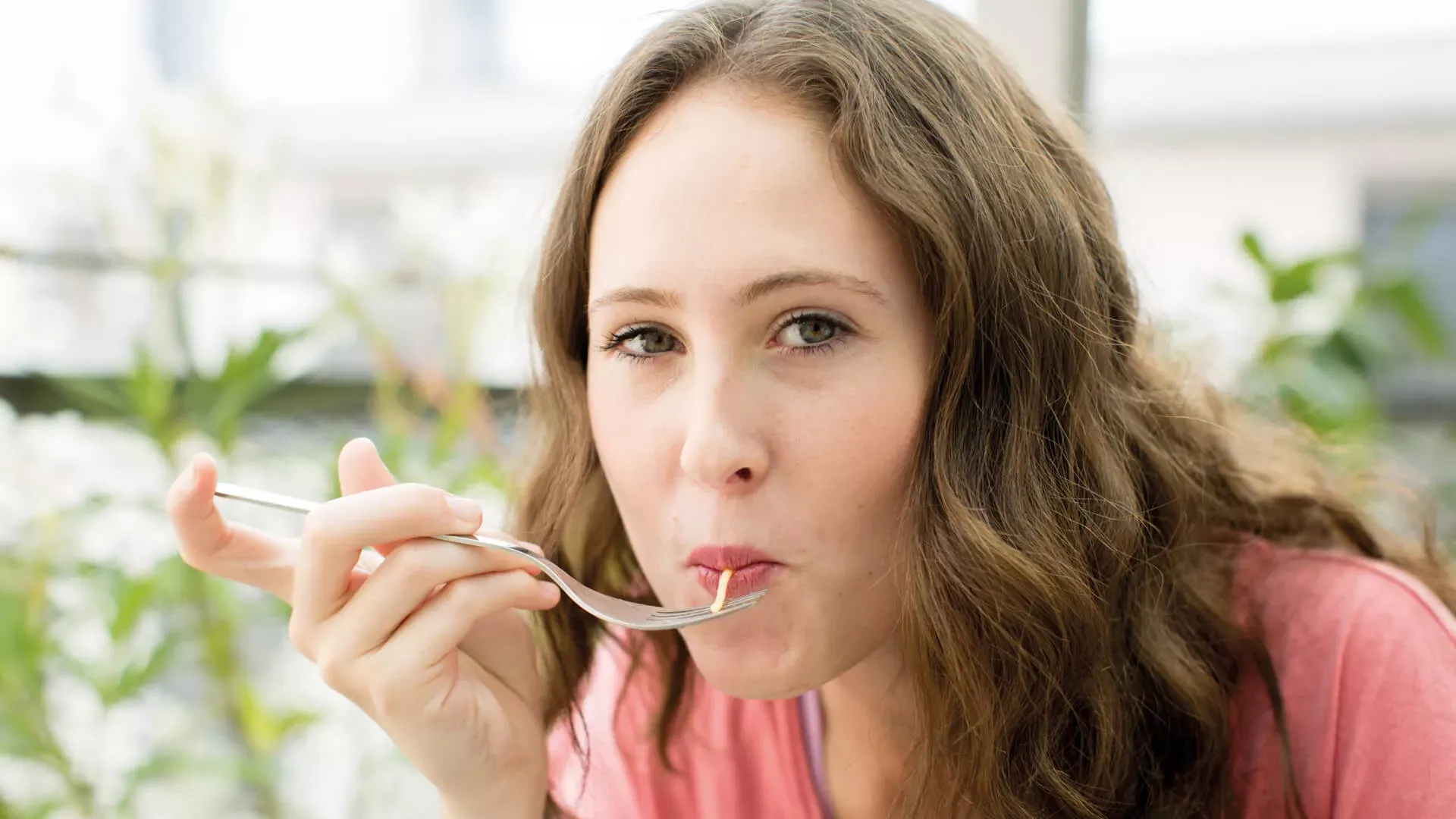 Essstörungen bei Jugendlichen verstehen - und helfen | Ihre Vorsorge Essstörungen bei Jugendlichen verstehen - und helfen | Ihre Vorsorge